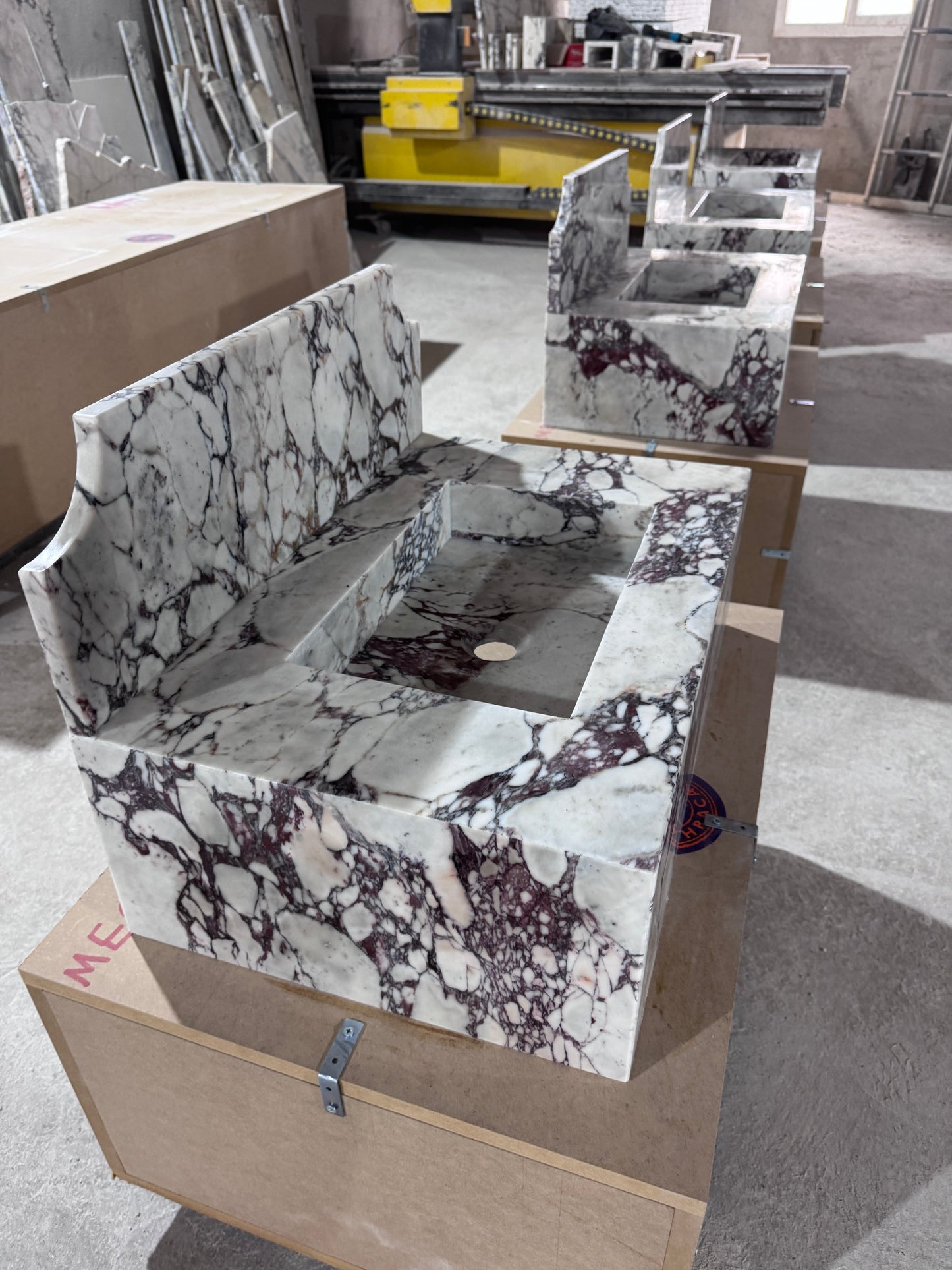 Calacatta Viola Bold violet veining
